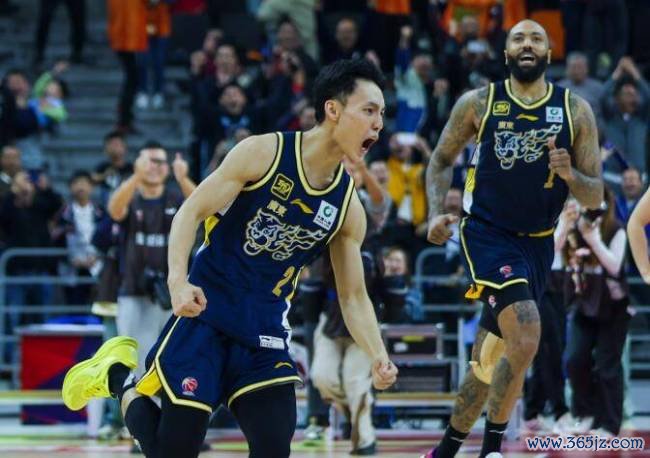 CBA：广东15分逆转北控 徐杰小节开云(中国)kaiyun网页版登录入口爆发助胜